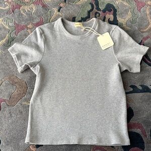 DONNI. Gray Short Sleeve Tee